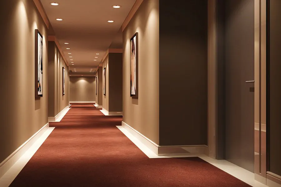 eclaraige de couloir hotel